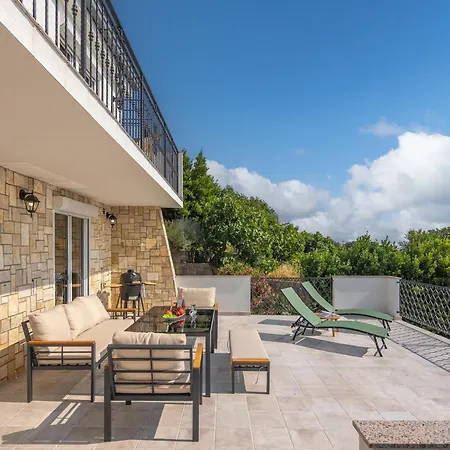Hidden Pool House With Sea View - Happy شقة *