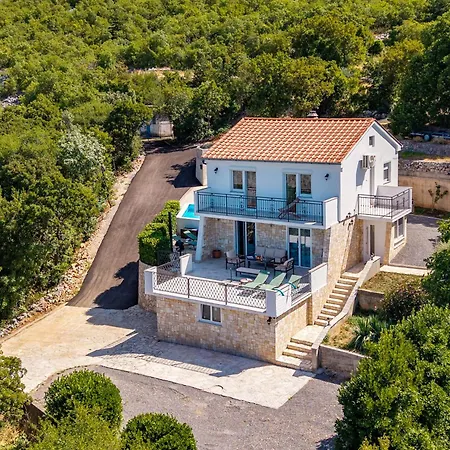 Hidden Pool House With Sea View - Happy