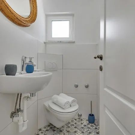 Hidden Pool House With Sea View - Happy * 클레노비차